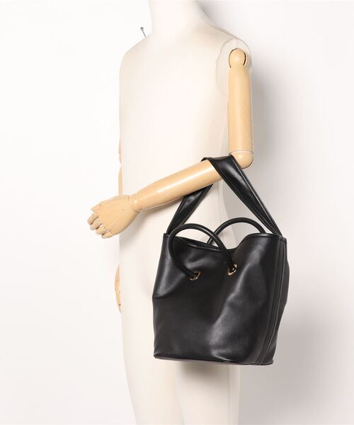 Te chichi TERRASSE（テチチテラス）の「マルチウェイバッグ（トートバッグ・レディース・ピンク/ブラック・ﾌﾘ-）」の6枚目の写真