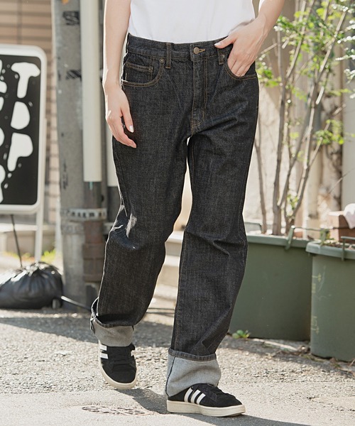 HANES（ヘインズ）の「『Hanes/ヘインズ』ベーシックレギュラーストレートデニムパンツ（デニムパンツ・メンズ・ワンウォッシュ/サックスブルー/ブルー系その他/ブラック・85/88/79/76/82）」の14枚目の写真