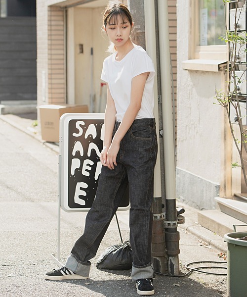 HANES（ヘインズ）の「『Hanes/ヘインズ』ベーシックレギュラーストレートデニムパンツ（デニムパンツ・メンズ・ワンウォッシュ/サックスブルー/ブルー系その他/ブラック・85/88/79/76/82）」の8枚目の写真