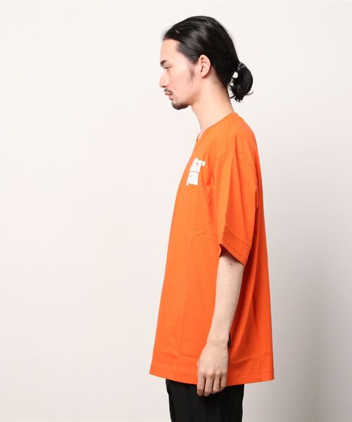G-STAR(ジースター)の「UNISEX RADIO CHEST BOXY T-SHIRT/ビッグシルエット/オーバーサイズ(Tシャツ/カットソー・メンズ・オレンジ・X-LARGE/LARGE/MEDIUM/SMALL/X-SMALL)」の7枚目の写真