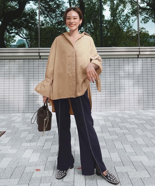 KOBE LETTUCE（コウベレタス）の「キャンディースリーブビッグシルエットシャツ（シャツ/ブラウス・レディース・ブラック/ベージュ/オフホワイト/サックスブルー・FREE）」の17枚目の写真