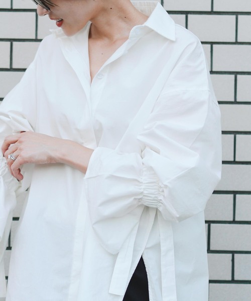 KOBE LETTUCE（コウベレタス）の「キャンディースリーブビッグシルエットシャツ（シャツ/ブラウス・レディース・ブラック/ベージュ/オフホワイト/サックスブルー・FREE）」の16枚目の写真