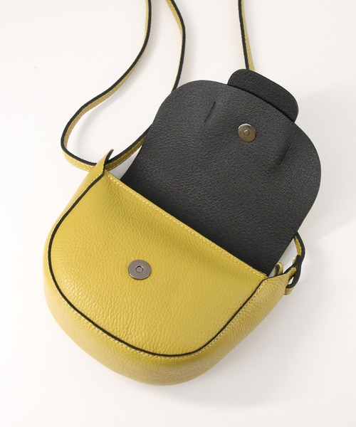 Gready Brilliant（グレディブリリアン）の「センターベルトショルダー（ショルダーバッグ・レディース・オフホワイト/イエロー/チャコール・FREE）」の10枚目の写真