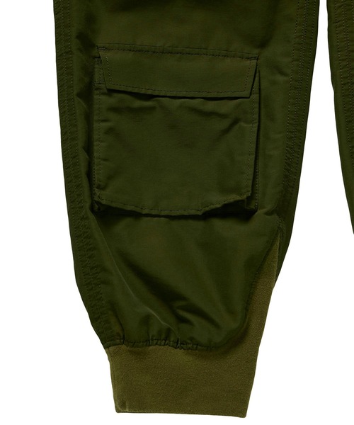 KATHARINE HAMNETT（キャサリンハムネット）の「KATHARINE HAMNETT/キャサリンハムネット REBEL PANTS（カーゴパンツ・メンズ・ブラック/オリーブ・MEDIUM/LARGE）」の9枚目の写真