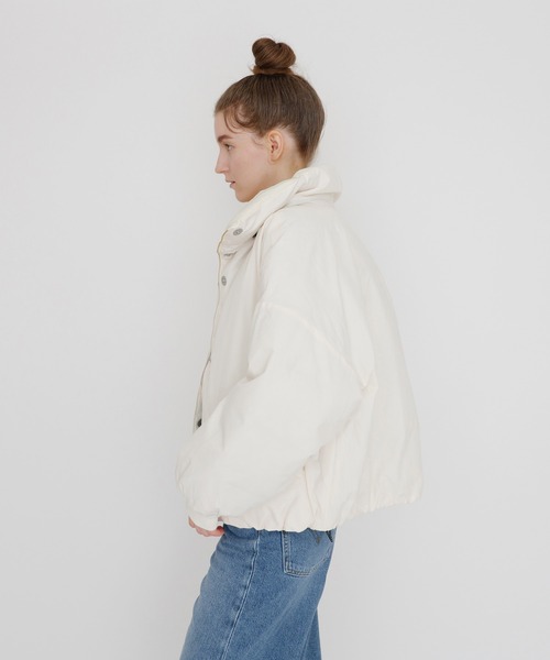 Levi's（リーバイス）の「MIO RVS DOWN PILLOW PUFF BUTTERCREAM