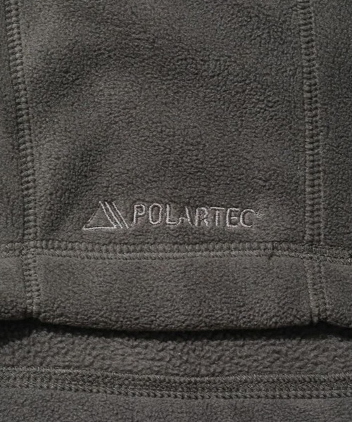 WILD THINGS(ワイルドシングス)の「WILDTHINGS / ワイルドシングス POLARTEC WIND NECK HOODY ポーラテックネックフーディー フリース(ネックウォーマー/スヌード・メンズ・ブラック/グレー/オリーブドラブ・FREE)」の7枚目の写真