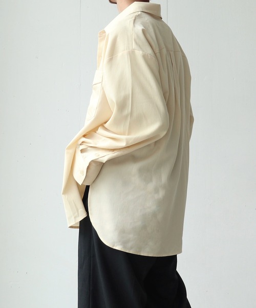 anown（アノン）の「2wayスリーブレギュラーカラーシャツ【ファッションインフルエンサーKuma×anown限定コラボ】（シャツ/ブラウス・メンズ・アイボリー/チャコール/ネイビー/ブラウン・S/M）」の15枚目の写真