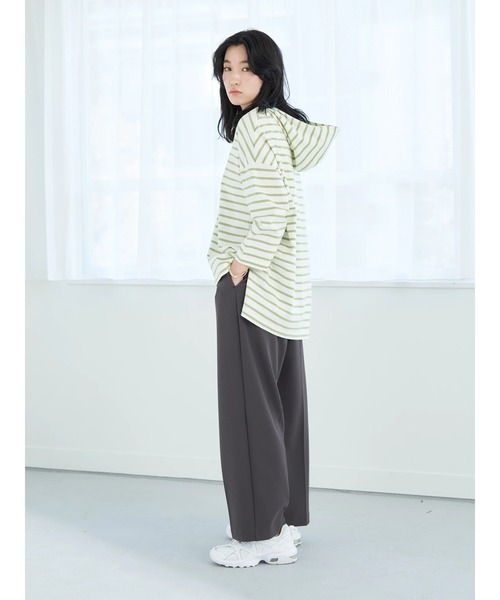 earth music&ecology(アースミュージックアンドエコロジー)の「ボーダーフードプルオーバー*(パーカー・レディース・ブラック/ライム/モカ・FREE)」の11枚目の写真