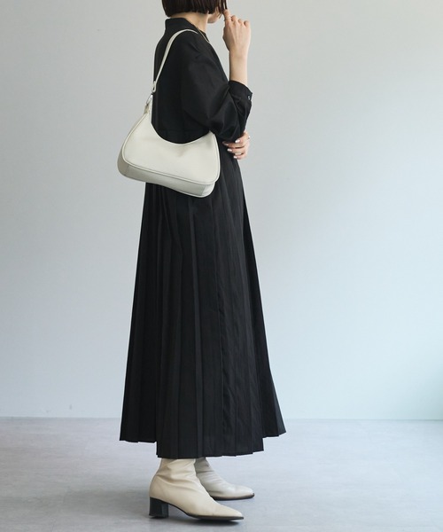 DISCOAT（ディスコート）の「【WEB限定】プリーツワンピ（シャツワンピース・レディース・ホワイト/チャコールグレー/ブラック・FREE）」の3枚目の写真