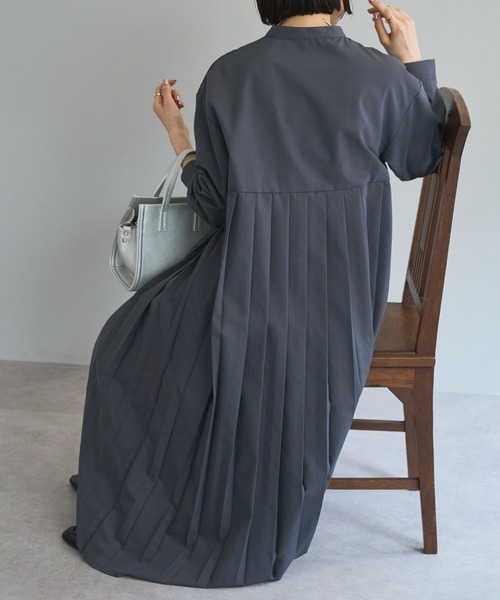 DISCOAT（ディスコート）の「【WEB限定】プリーツワンピ（シャツワンピース・レディース・ホワイト/チャコールグレー/ブラック・FREE）」の20枚目の写真