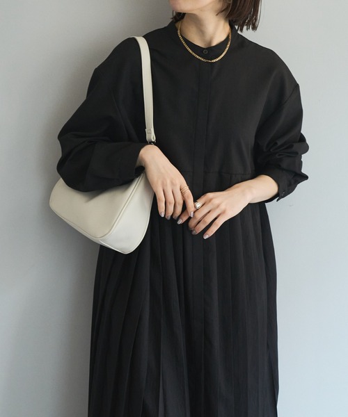 DISCOAT（ディスコート）の「【WEB限定】プリーツワンピ（シャツワンピース・レディース・ホワイト/チャコールグレー/ブラック・FREE）」の14枚目の写真