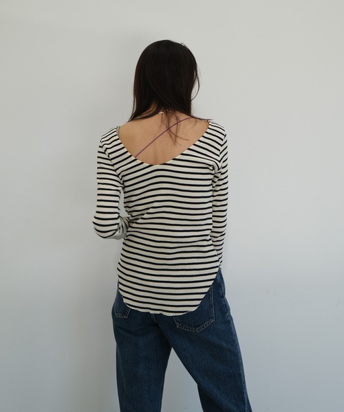 AKTE(アクテ)の「バックラウンドサーマルプルオーバー(Tシャツ/カットソー・レディース・ホワイト×ブラック/ブラック/ベージュ・FREE)」の8枚目の写真