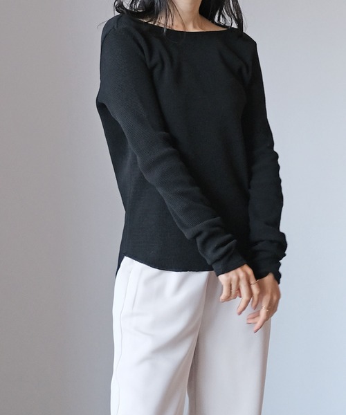 AKTE(アクテ)の「バックラウンドサーマルプルオーバー(Tシャツ/カットソー・レディース・ホワイト×ブラック/ブラック/ベージュ・FREE)」の14枚目の写真