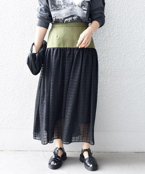 SHIPS(シップス)の「【SHIPS別注】MAISON No.8:〈手洗い可能〉ミリタリードッキングスカート(スカート・レディース・オリーブ/ネイビー・ONE SIZE)」の2枚目の写真