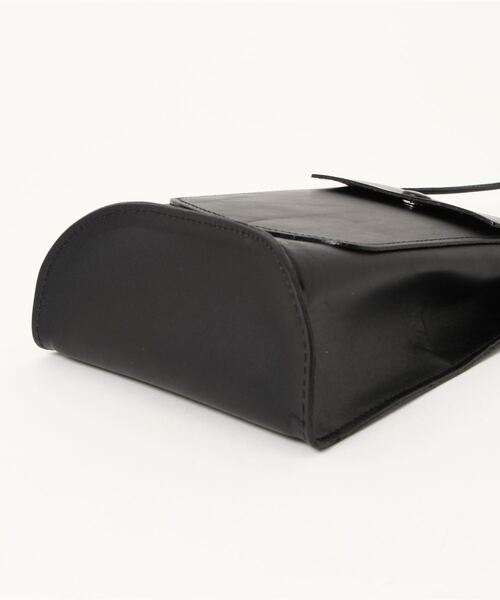 マロウベントポーチ新品未使用 MARROW（マロウ）の「【MARROW / マロウ】BENT POUCH ベント