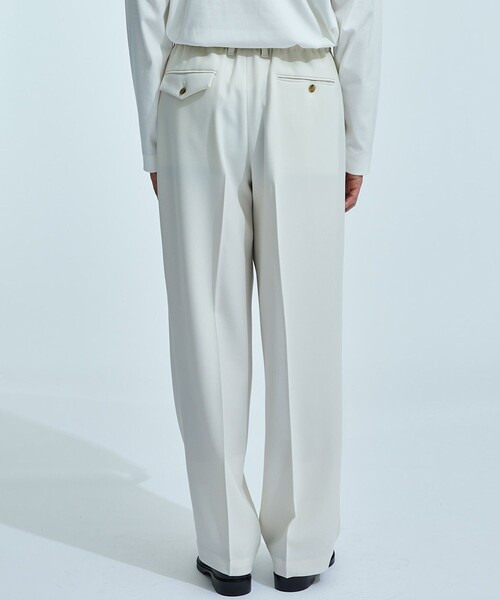 UNITED TOKYO（ユナイテッドトウキョウ）の「撥水relactionスクリーンストレートパンツ（スラックス・メンズ・アイボリー/ベージュ/ネイビー/ブルー/パープル・1/2/3）」の14枚目の写真