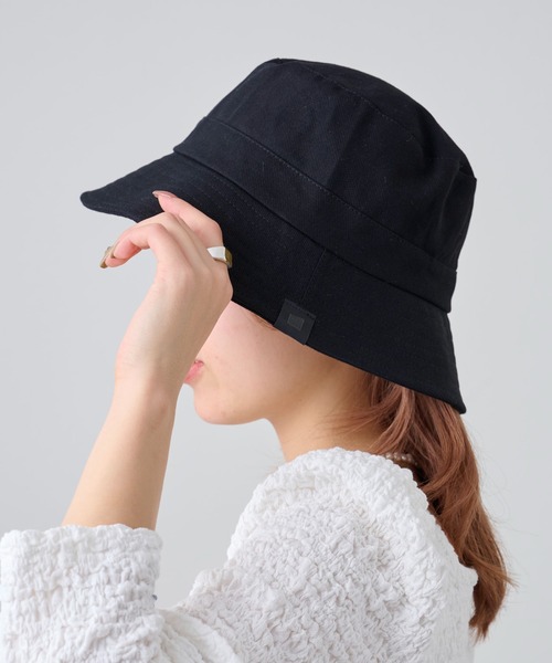 COLONY 2139（コロニートゥーワンスリーナイン）の「シンプルバケットハット（ハット・レディース・ブラック/アイボリー・FREE）」の6枚目の写真