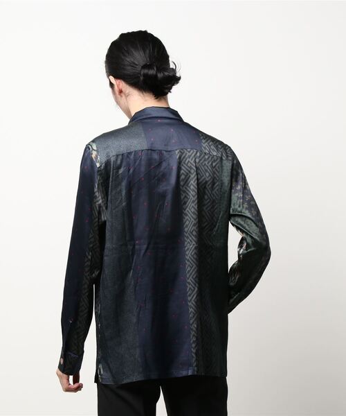 maxsix(マックスシックス)の「maxsix(マックスシックス)シルクシャツ(シャツ/ブラウス・メンズ・ネイビー・MEDIUM/LARGE)」の2枚目の写真