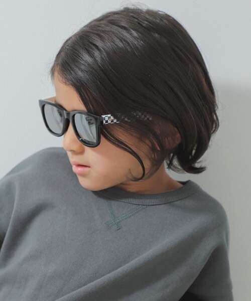 B:MING by BEAMS（ビーミングバイビームス）の「delieb / 江戸 FRASER サングラス（サングラス・キッズ・グリーン/ブラック・ONE SIZE）」の2枚目の写真