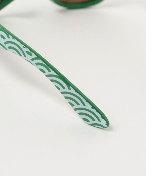 B:MING by BEAMS（ビーミングバイビームス）の「delieb / 江戸 FRASER サングラス（サングラス・キッズ・グリーン/ブラック・ONE SIZE）」の15枚目の写真