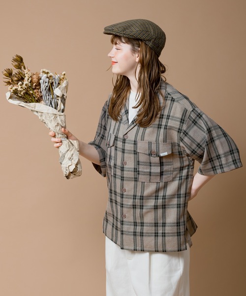 MUHET（ミュエータ）の「ダブルポケットオープンカラーシャツ（シャツ/ブラウス・レディース・レッド/ブルー/グリーン/グレイッシュベージュ・SMALL/MEDIUM/X-LARGE）」の10枚目の写真