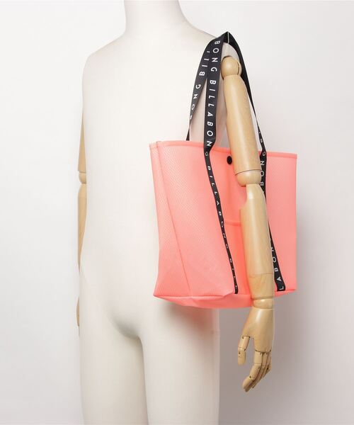 BILLABONG（ビラボン）の「BILLABONG/ビラボン トートバック LOGO TAPE PVC TOTE BAG BC013-906（トートバッグ・レディース・ホワイト/ブラック/ピンク・FREE）」の7枚目の写真