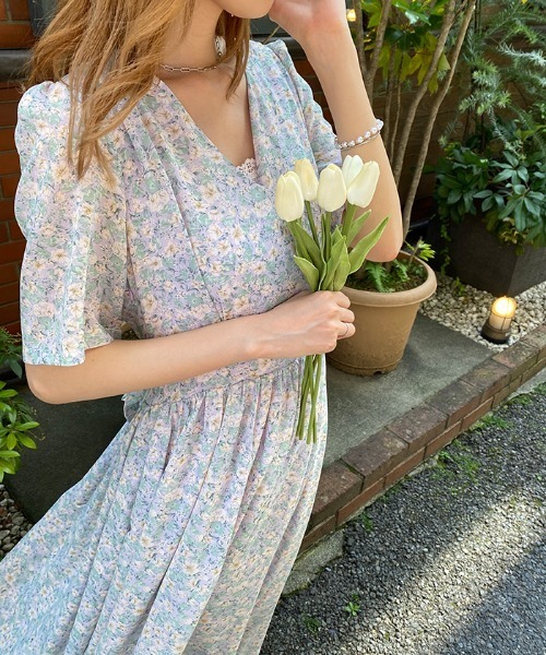Futier land(フューティアランド)の「フラワーシフォンマキシワンピース(ワンピース・レディース・ライトブルー/パープル/ピンク・MEDIUM/LARGE)」の21枚目の写真