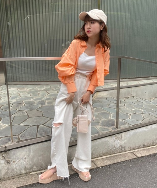 one after another NICE CLAUP(ワンアフターアナザーナイスクラップ)の「ワンポイント刺繍肩あきマルチWAYシャツ(シャツ/ブラウス・レディース・ピンク系/サックスブルー系/オフホワイト/オレンジ・FREE)」の15枚目の写真