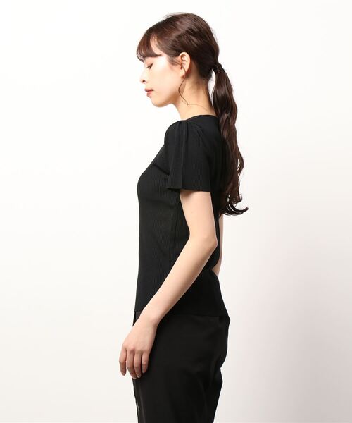 CHILLE(チル)の「Vネックフリル袖デザイントップスカットソー(Tシャツ/カットソー・レディース・ホワイト/ブラック/カーキ/オレンジ・FREE)」の5枚目の写真