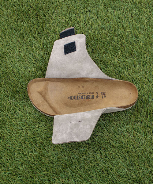 BIRKENSTOCK（ビルケンシュトック）の「【BIRKENSTOCK/ビルケンシュトック】 KYOTO NARROW サンダル スエードレザー（サンダル・メンズ・ブラック/ベージュ・40/41/42）」の11枚目の写真