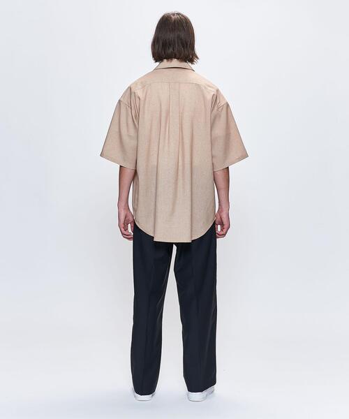 lownn(ローン)の「<LOWNN> MINIMAL SHORT SLEEVE SHIRT/シャツ(シャツ/ブラウス・メンズ・ベージュ・44/46)」の4枚目の写真