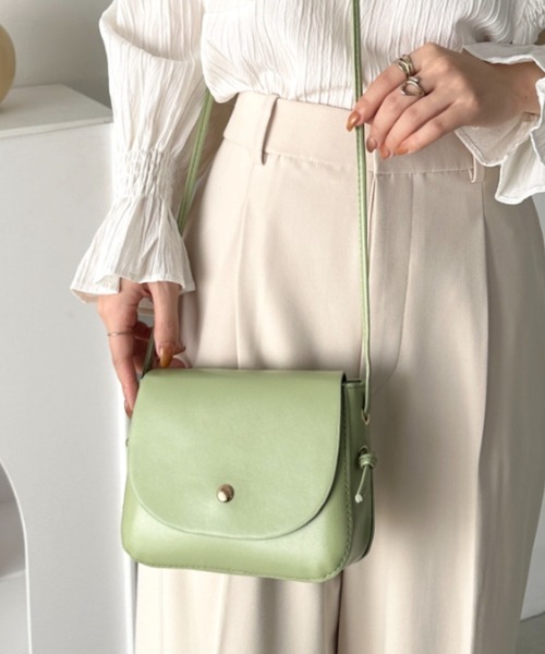 CLEA（クレア）の「【6色展開】ミニショルダーバッグ（ショルダーバッグ・レディース・ホワイト/ミント/ブラウン/ブラック/ダークブラウン/ベージュ・FREE）」の6枚目の写真