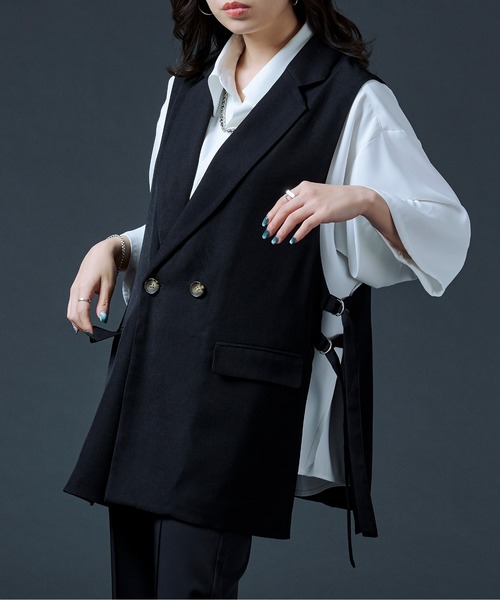 Ellno Loset(エルノロゼット)の「サイドベルトテーラードジレ(ベスト・メンズ・ブラック/ブルーグリーン・MEDIUM/LARGE)」の10枚目の写真