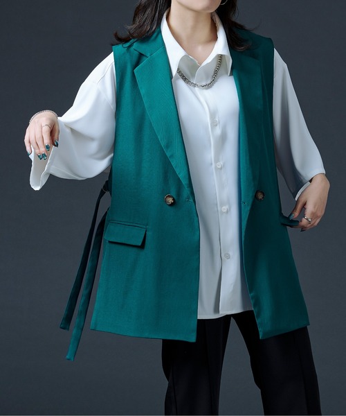Ellno Loset(エルノロゼット)の「サイドベルトテーラードジレ(ベスト・メンズ・ブラック/ブルーグリーン・MEDIUM/LARGE)」の7枚目の写真