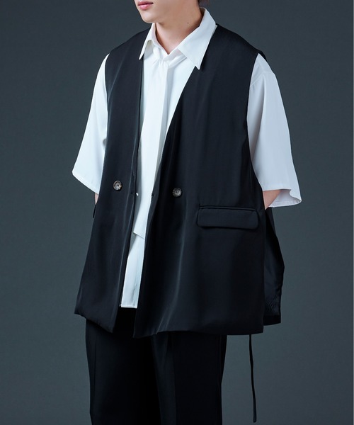 Ellno Loset（エルノロゼット）の「サイドベルトテーラードジレ