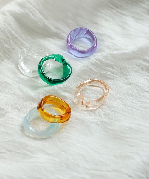 ANEMONE（アネモネ）の「カラーガラスリング[C]（リング・レディース・ベージュ/グリーン・FREE）」の6枚目の写真