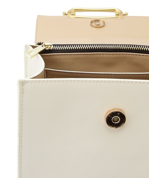 ADAM ET ROPE'（アダムエロペ）の「【サステナブル】リサイクルレザー2WAYショルダーバッグ（ショルダーバッグ・レディース・ホワイト/ブラック・FREE）」の18枚目の写真