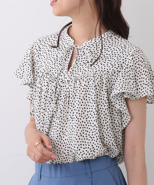 DRESKIP（ドレスキップ）の「◆リボンギャザーブラウス（シャツ/ブラウス・レディース・ダークブラウン/ライトベージュ/ホワイト系3/ネイビー系・02/03）」の2枚目の写真