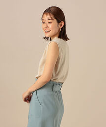 《手洗い可能》ラメハイネックノースリーブプルオーバーニット