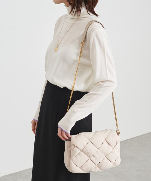 COLLAGE GALLARDAGALANTE（コラージュガリャルダガランテ）の「ハイゲージタートルニット/手洗い可（ニット/セーター・レディース・ホワイト/グレー/サックスブルー/ピンク・FREE）」の6枚目の写真