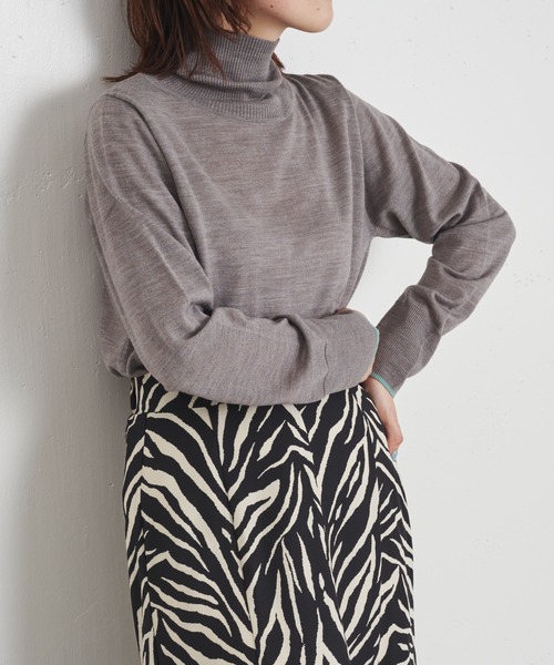 COLLAGE GALLARDAGALANTE（コラージュガリャルダガランテ）の「ハイゲージタートルニット/手洗い可（ニット/セーター・レディース・ホワイト/グレー/サックスブルー/ピンク・FREE）」の11枚目の写真