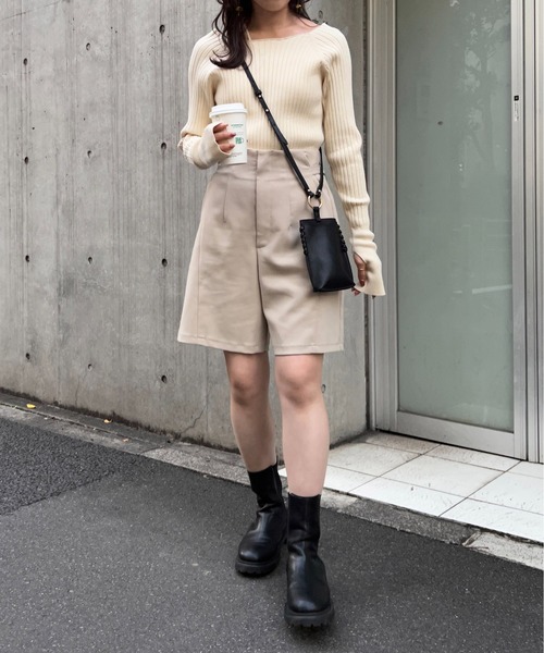 CAPRICIEUX LE'MAGE（カプリシューレマージュ）の「ボートネック
