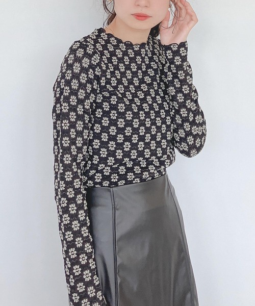 AS KNOW AS plus（アズノゥアズプラス）の「♪お花ぽこぽこレースプルオーバー（Tシャツ/カットソー・レディース・アイボリー/オフホワイト/ブラック/ブラック×ベージュ/ブルー系・FREE）」の4枚目の写真