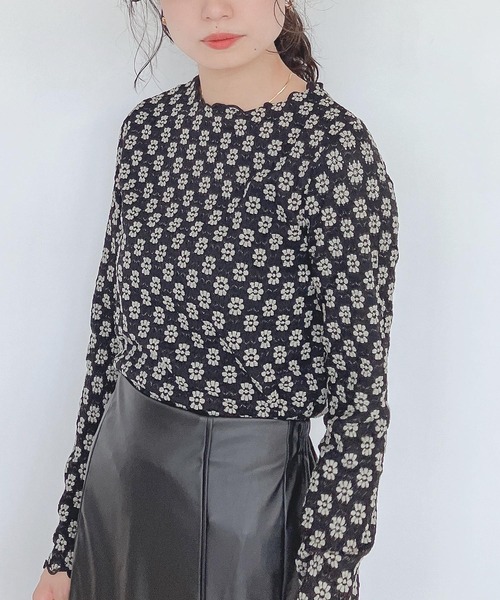 AS KNOW AS plus（アズノゥアズプラス）の「♪お花ぽこぽこレースプルオーバー（Tシャツ/カットソー・レディース・アイボリー/オフホワイト/ブラック/ブラック×ベージュ/ブルー系・FREE）」の6枚目の写真