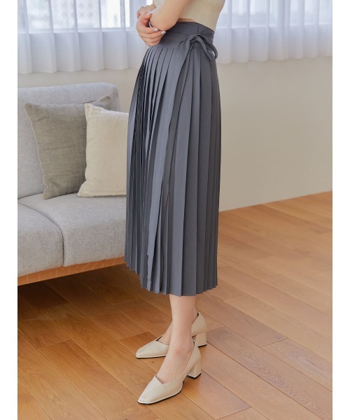 Ayla(アイラ)の「stitch heel(パンプス・レディース・ブラック/アイボリー・24.0cm/23.5cm/25.0cm/24.5cm/23.0cm)」の4枚目の写真
