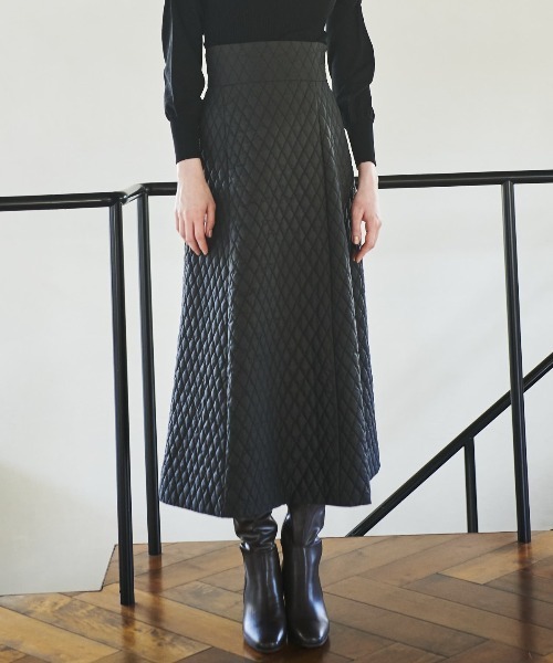 AND COUTURE(アンドクチュール)の「キルティングスカート(スカート・レディース・ブラック/ベージュ/ブラウン・SMALL/MEDIUM)」の7枚目の写真