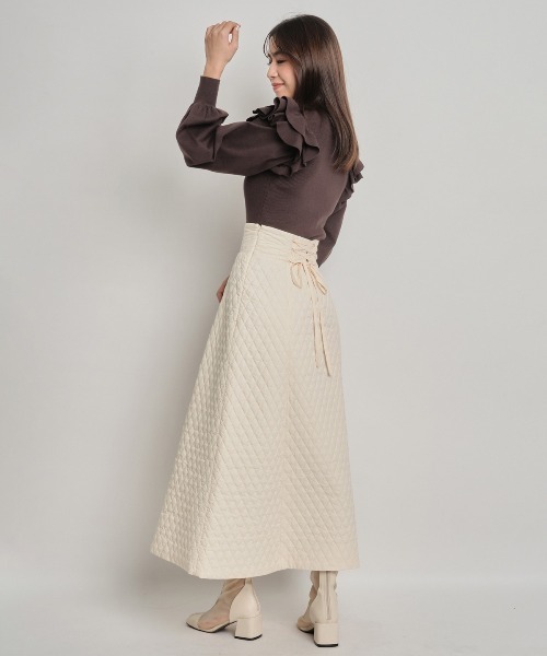AND COUTURE(アンドクチュール)の「キルティングスカート(スカート・レディース・ブラック/ベージュ/ブラウン・SMALL/MEDIUM)」の18枚目の写真