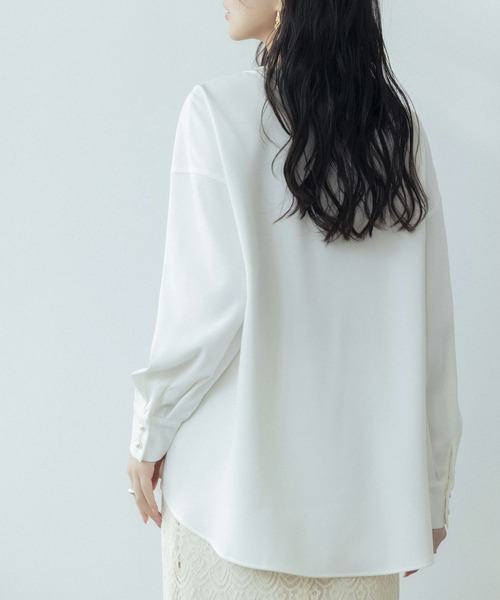 SAISON DE PAPILLON（セゾンドパピヨン）の「パール付きキーネックブラウス（シャツ/ブラウス・レディース・ネイビー/アイボリー/グリーン/グレー/ホワイト/ブラック・L/S/M）」の22枚目の写真