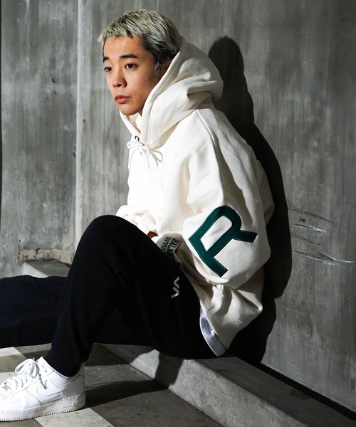 【国内発】RVCA メンズ HITTER FAKE HOODIE パーカー 2022秋冬 RVCA（ルーカ）の「RVCA メンズ HITTER FAKE HOODIE パーカー