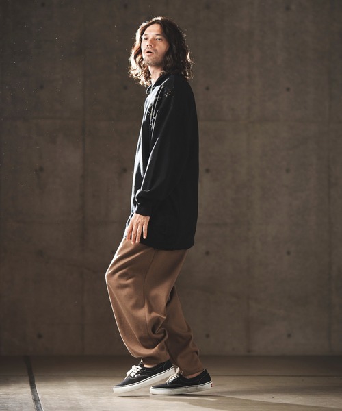 GLIMCLAP(グリムクラップ)の「mp10504-Eco felt fabric balloon pants バルーンパンツ(その他パンツ・メンズ・グレイッシュベージュ/ブラック・M/L/S)」の6枚目の写真